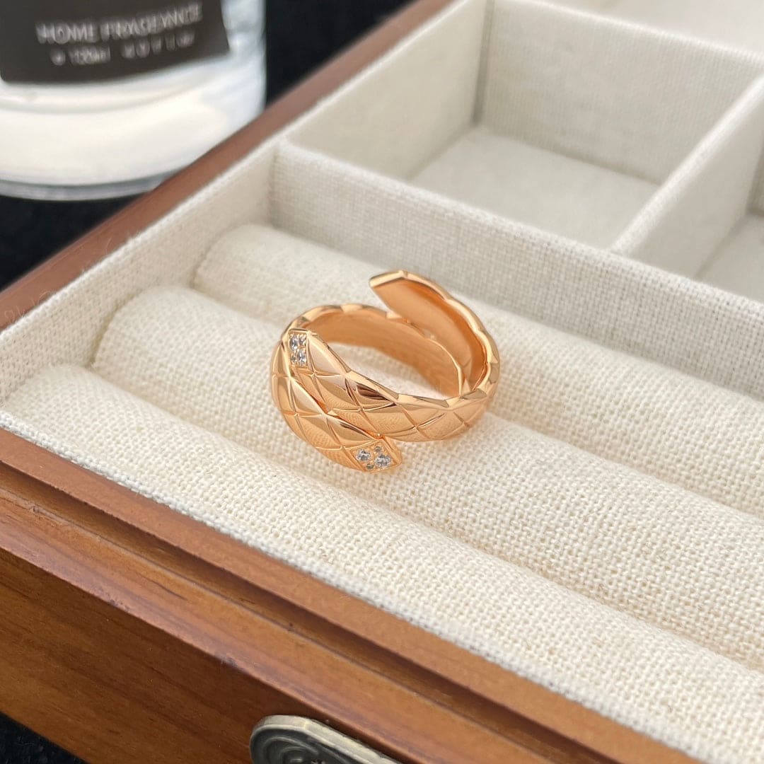18K  Chanel Coco Crush Toi Et Moi Ring