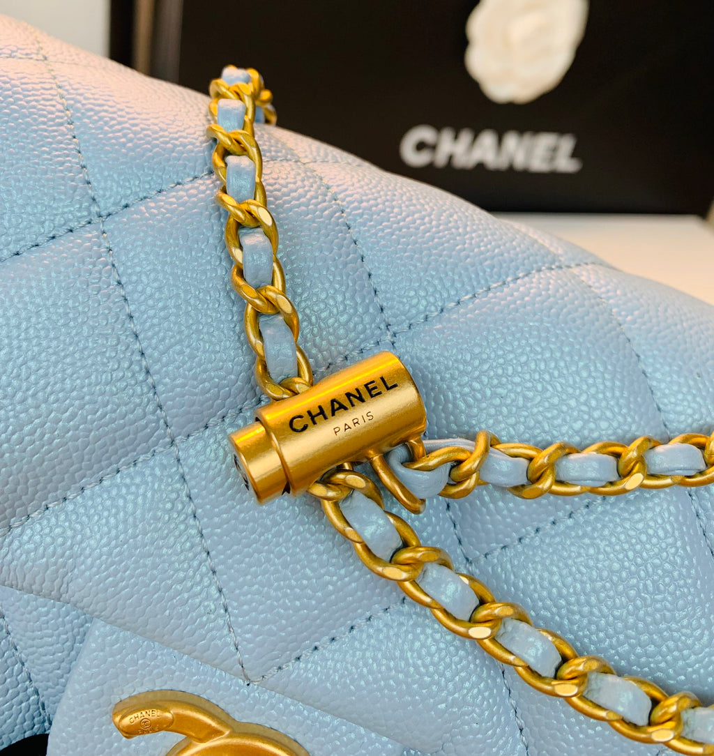 CHANEL 25S CLASSIC FLAP 19 CM IN LIGHT BLUE CAVIAR LEATHER WITH GOLD HARDWARE