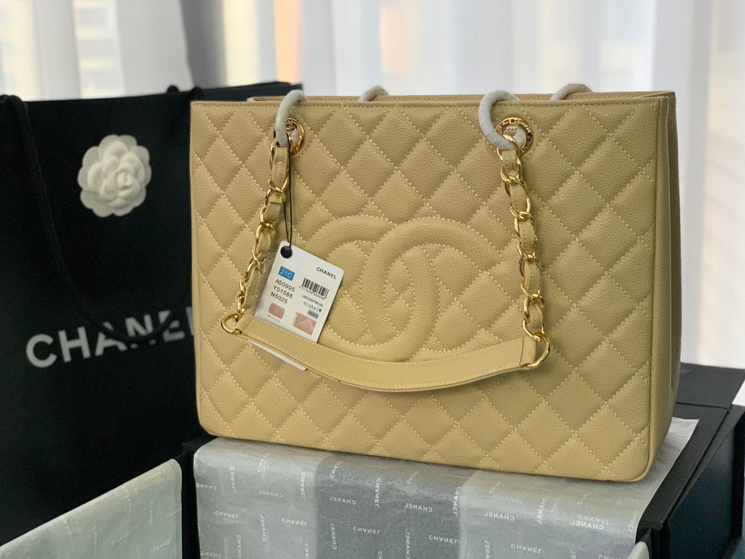 CHANEL 25S MEDALLION TOTE 33 CM IN BEIGE CAVIAR WITH GOLD HARDWARE