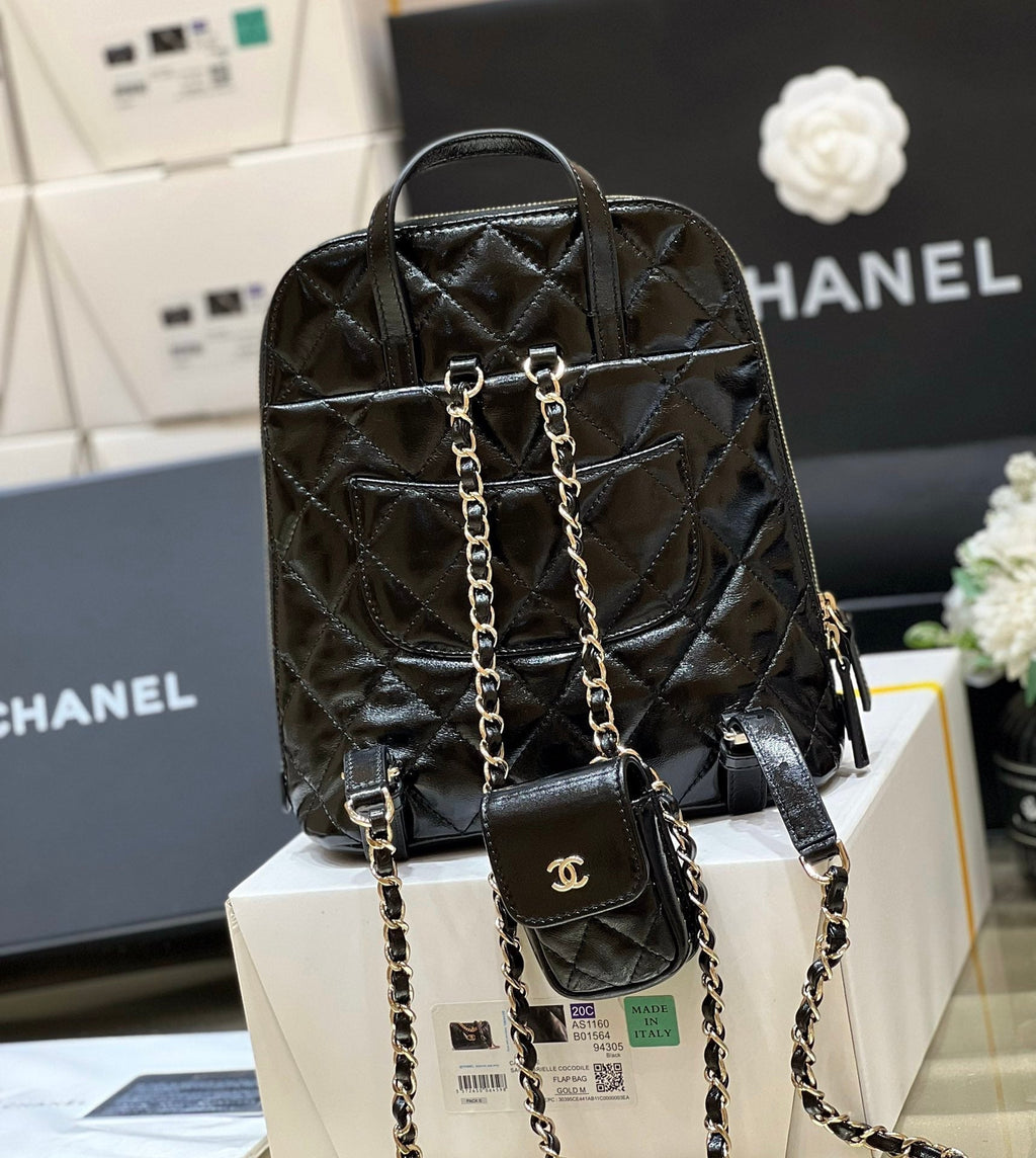 CHANEL 25S BACKPACK 23 IN BLACK SHINY CALFSKIN GOLD HARDWARE