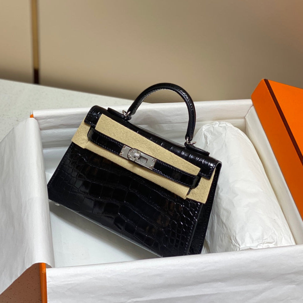 HERMES 25S MINI KELLY 19 IN BLACK CALFSKIN SILVER HARDWARE