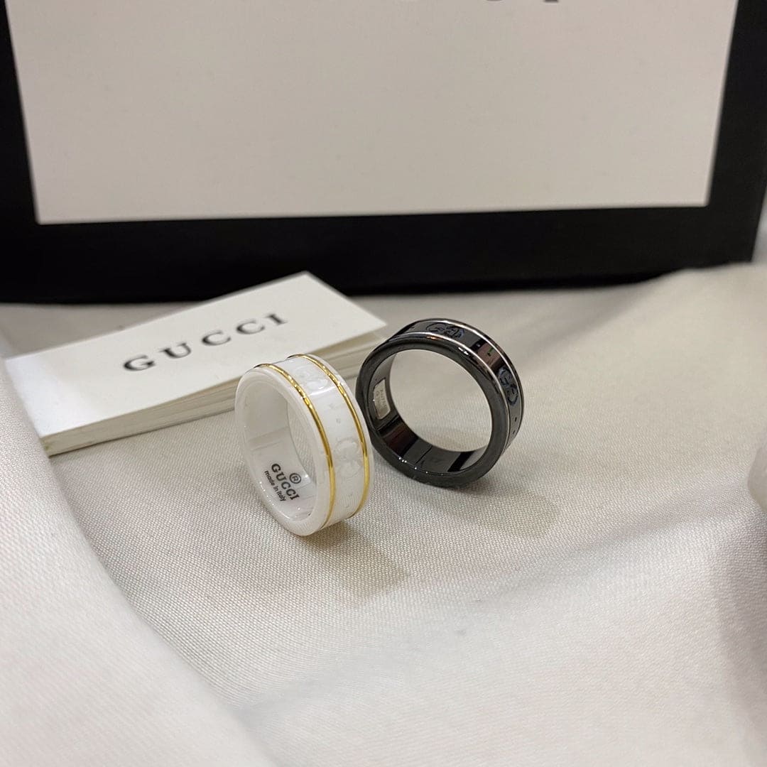 18K Double Gucci Icon Black Corundum Ring