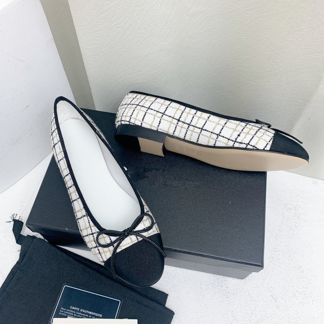 CHANEL ballet flat white black tweed grosgrain