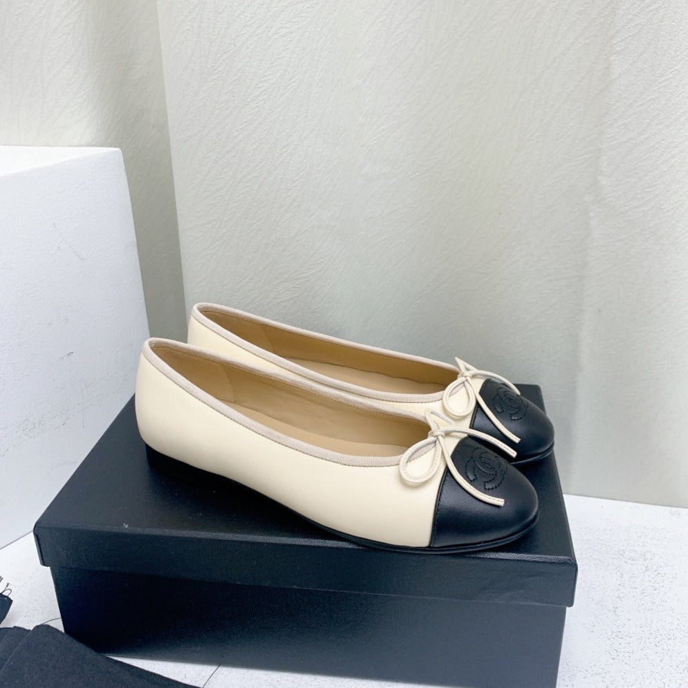 CHANEL ballet flat light beige black lambskin