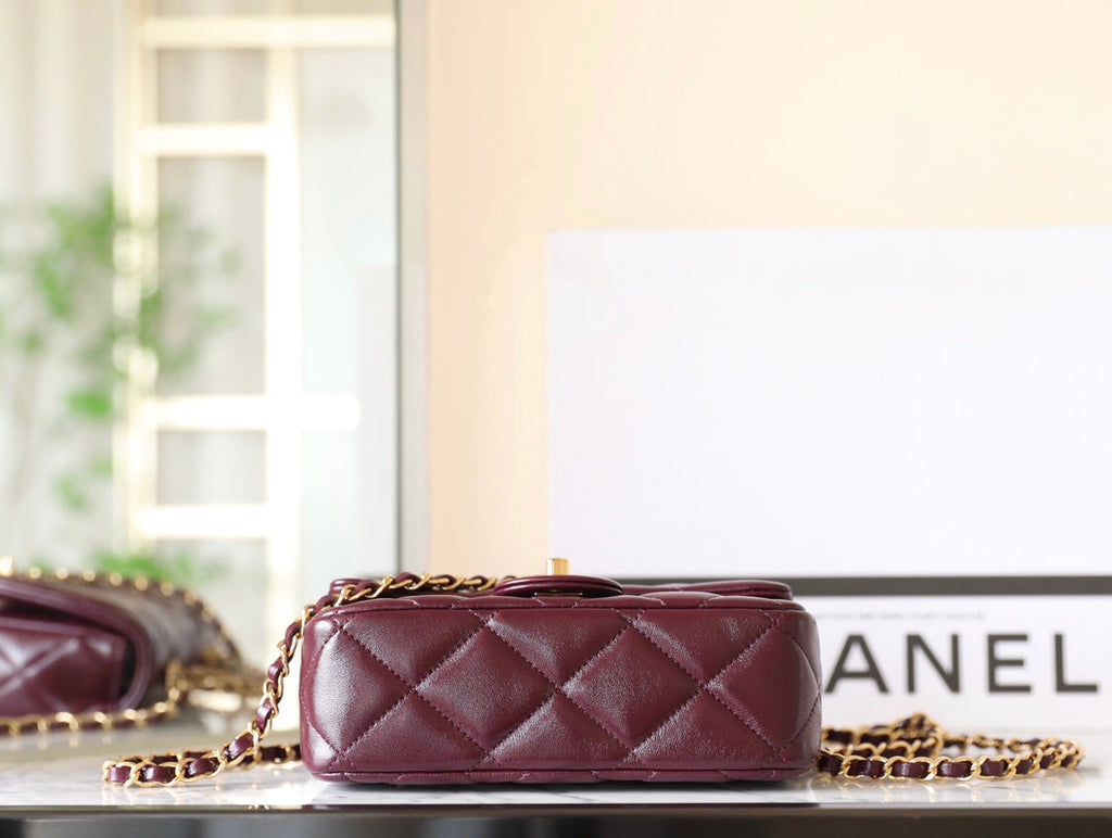 CHANEL 25S FLAP BAG 19 CM IN DARK RED LAMBSKIN WITH GOLD HARDWARE