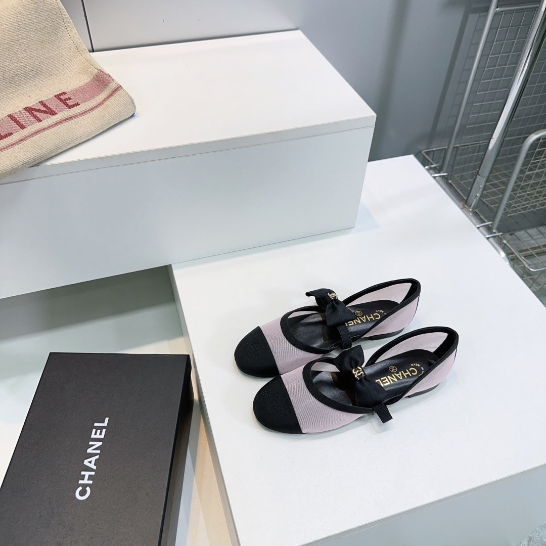 CHANEL FLAT MARY JANE SHOES 25S IN LIGHT PURPLE MIX BLACK MESH FABRIC EMBOSSED LOGO WITH BOW