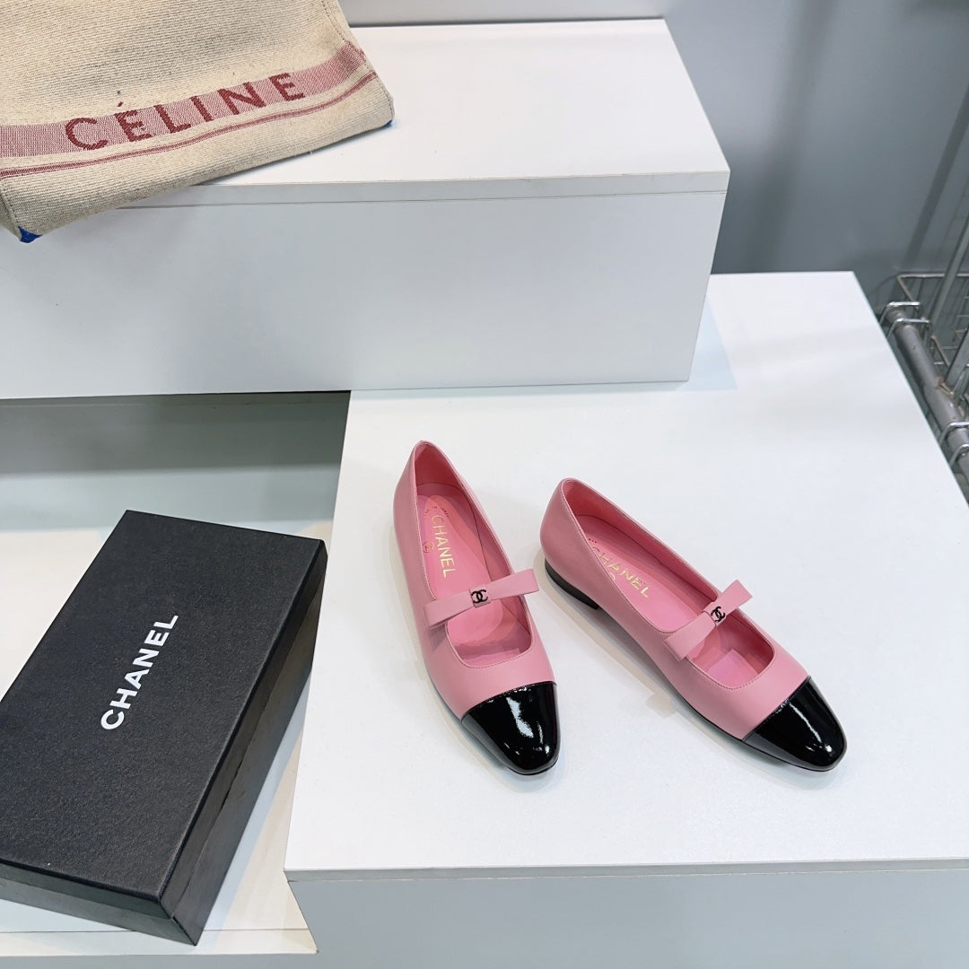 CHANEL FLAT MARY JANE SHOES 25S IN PINK LAMBSKIN MIX BLACK GLOSSY WITH BOW