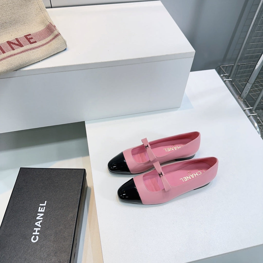 CHANEL FLAT MARY JANE SHOES 25S IN PINK LAMBSKIN MIX BLACK GLOSSY WITH BOW