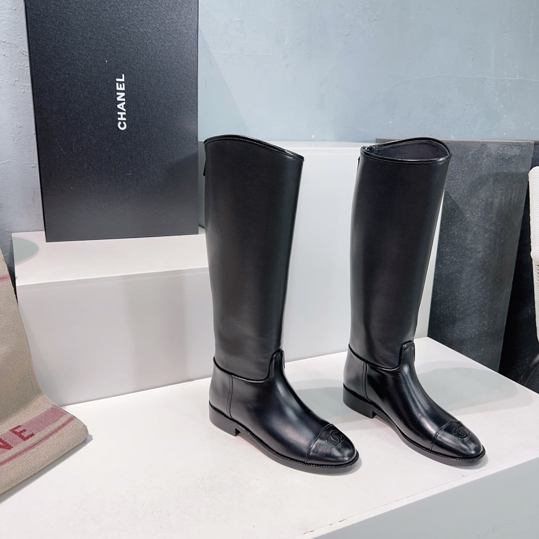 CHANEL KNEE-HIGH ZIPPER BOOTS 25S 25 MM IN BLACK LAMBSKIN