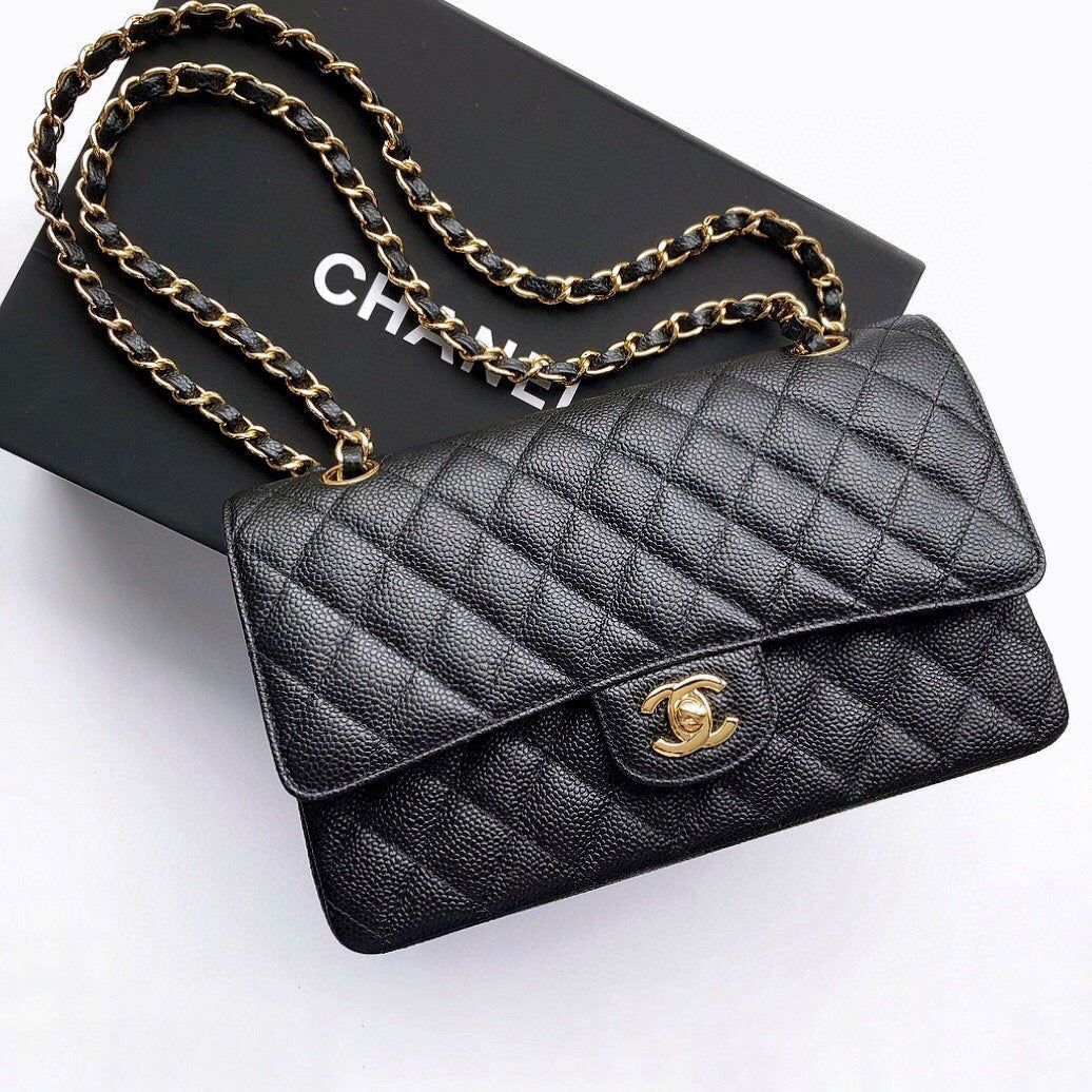 CHANEL FLAP BAG 25 IN BLACK CAVIAR LEATHER GOLD HARDWARE