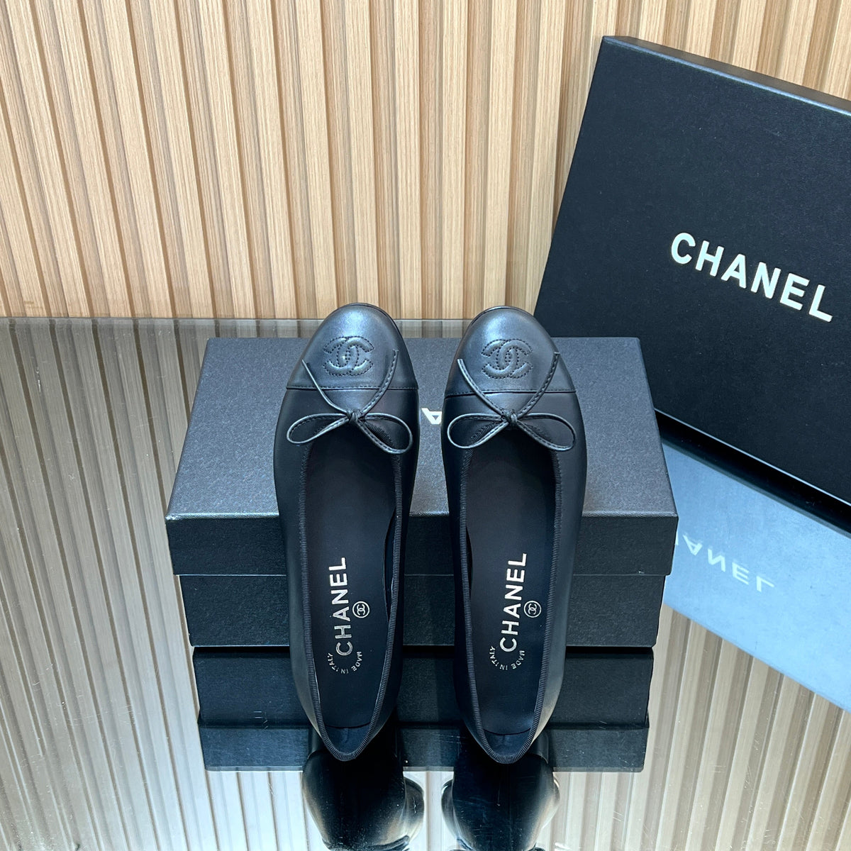 CHANEL 25S BALLET FLATS 20MM IN BLACK CALFSKIN WITH BOW