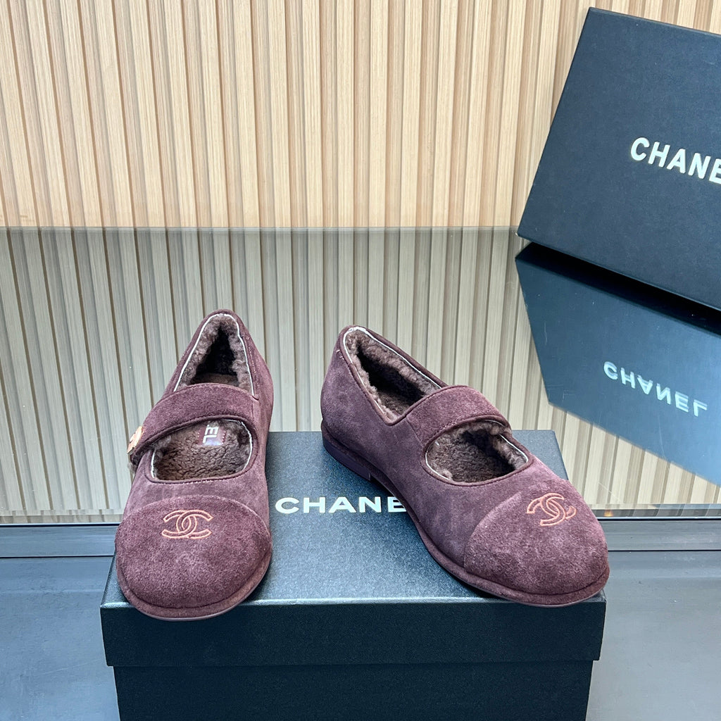 CHANEL 25S FURRY MARY JANE SHOES IN DARK PURPLE SUEDE