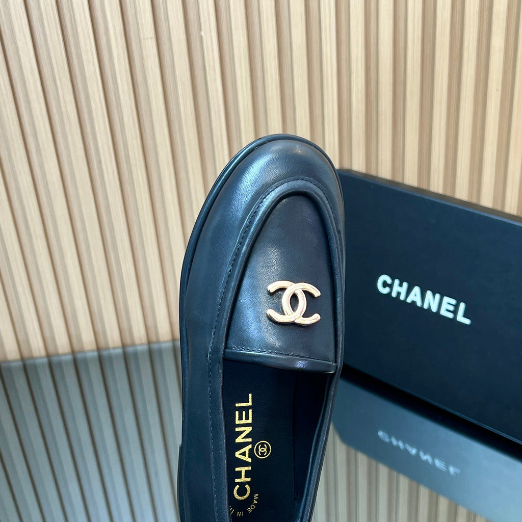 CHANEL 25S TEDDY LOAFER 15MM IN BLACK CALFSKIN GOLD HARDWRE