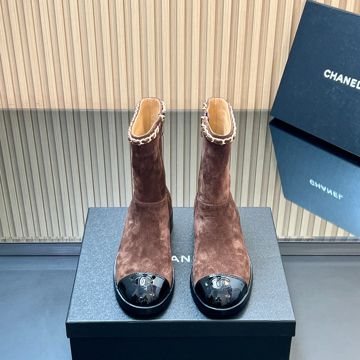 CHANEL 25S SHORT BOOTS WITH CHAIN IN DARK BROWN SUEDE