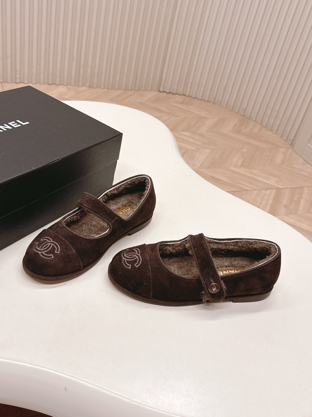 CHANEL FLAT MARY JANE SHOES 25S IN DARK BROWN VELVET