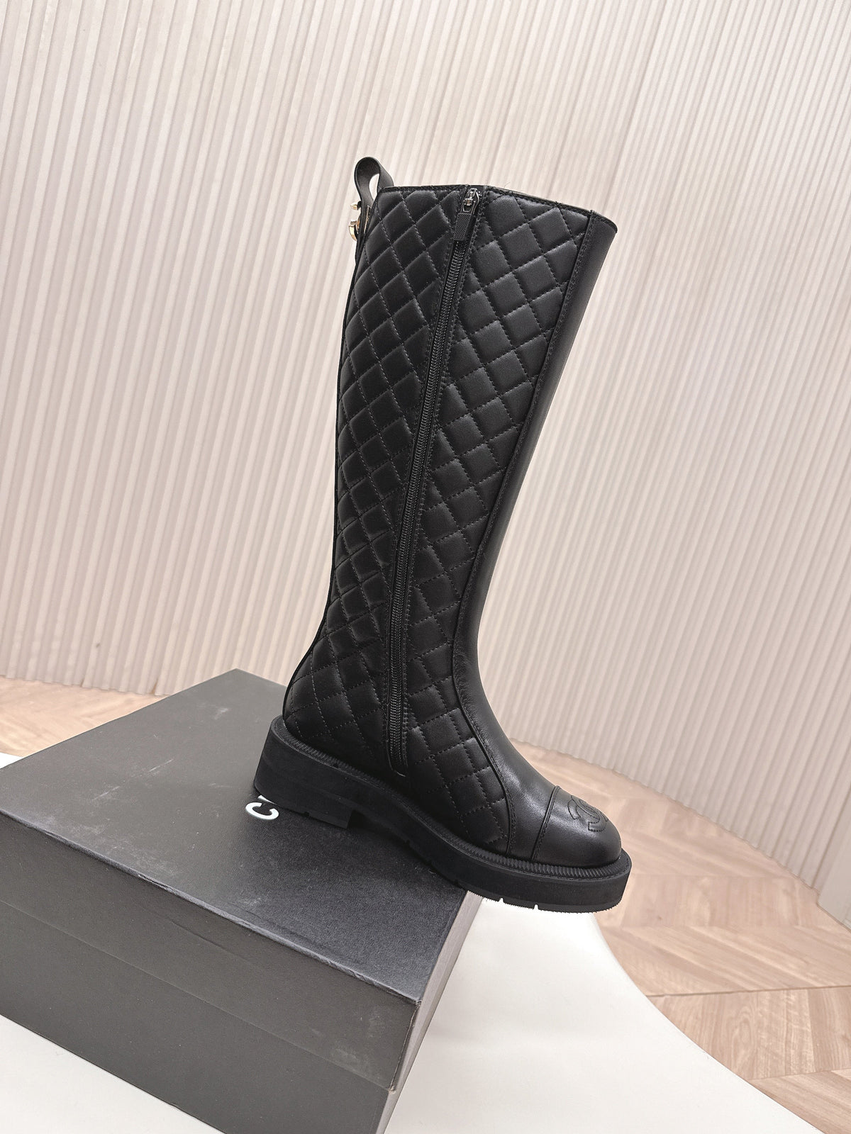 CHANEL KNEE-HIGH BOOTS 25S IN BLACK LAMBSKIN