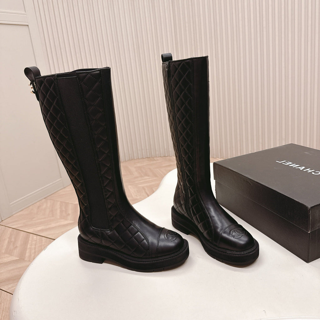 CHANEL KNEE-HIGH BOOTS 25S IN BLACK LAMBSKIN