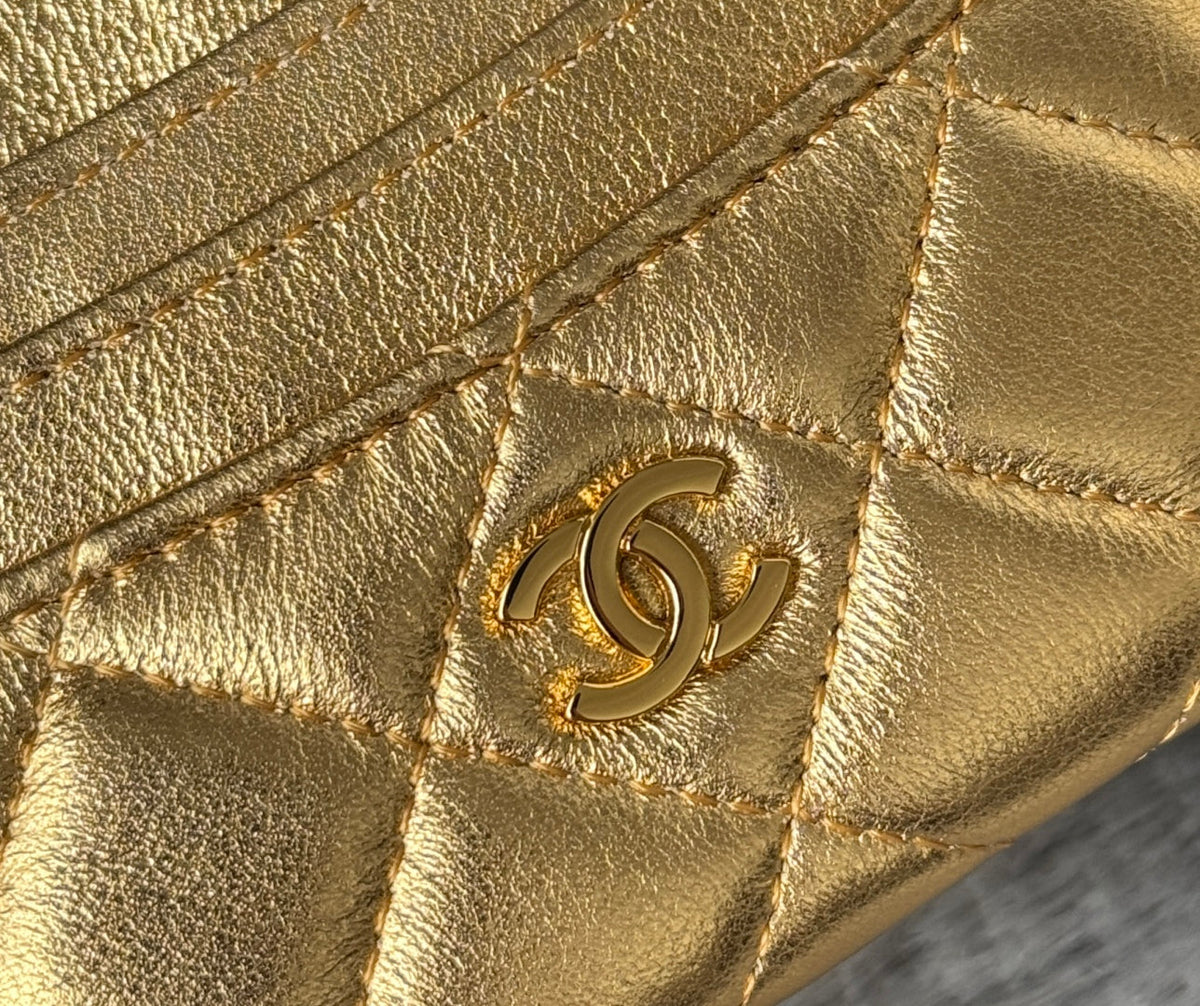CHANEL 25S CARD HOLDER 11 IN GOLD LAMBSKIN GOLD HARDWARE