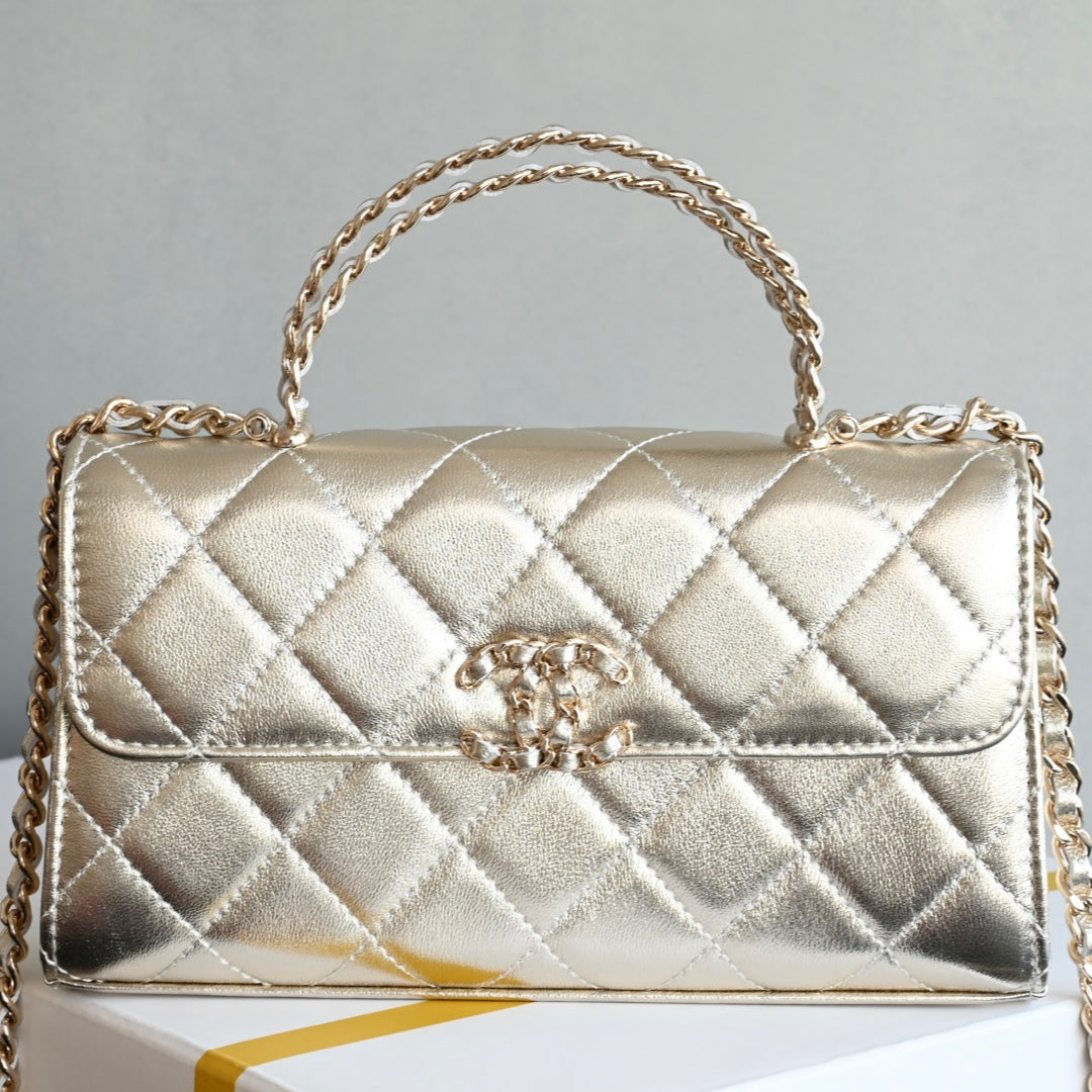 CHANEL 25S KELLY 18 CM IN GOLD LAMBSKIN