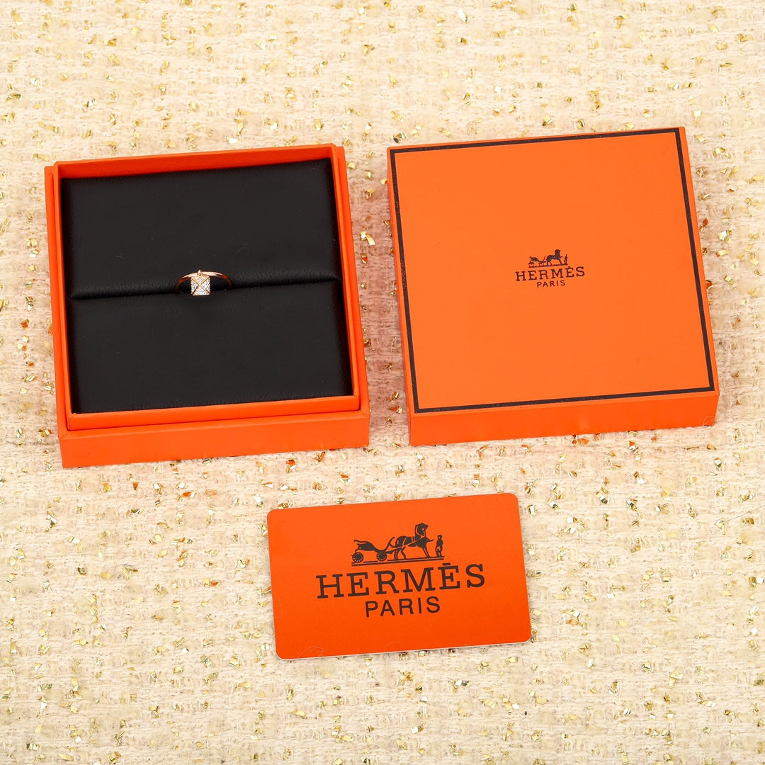 18K Chaine D'ancre Verso Hermes Ring