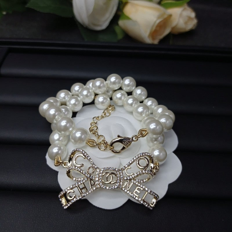 18K  Chanel Bow Pearl Necklace