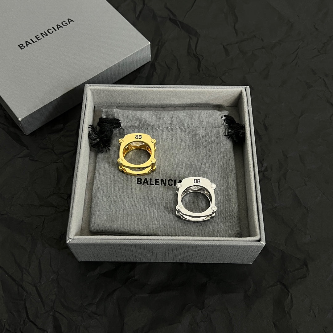 18K Balenciaga Crystal Ring