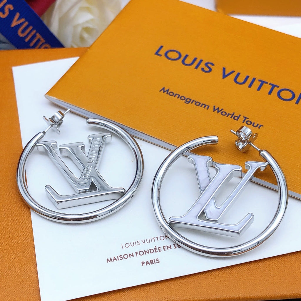18K Louis Vuitton Louise Hoop Pearls Earrings