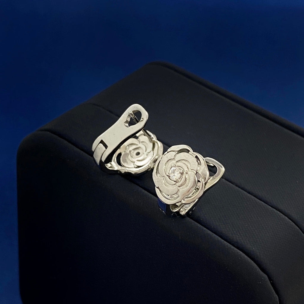 18K  Chanel Camellia Earrings