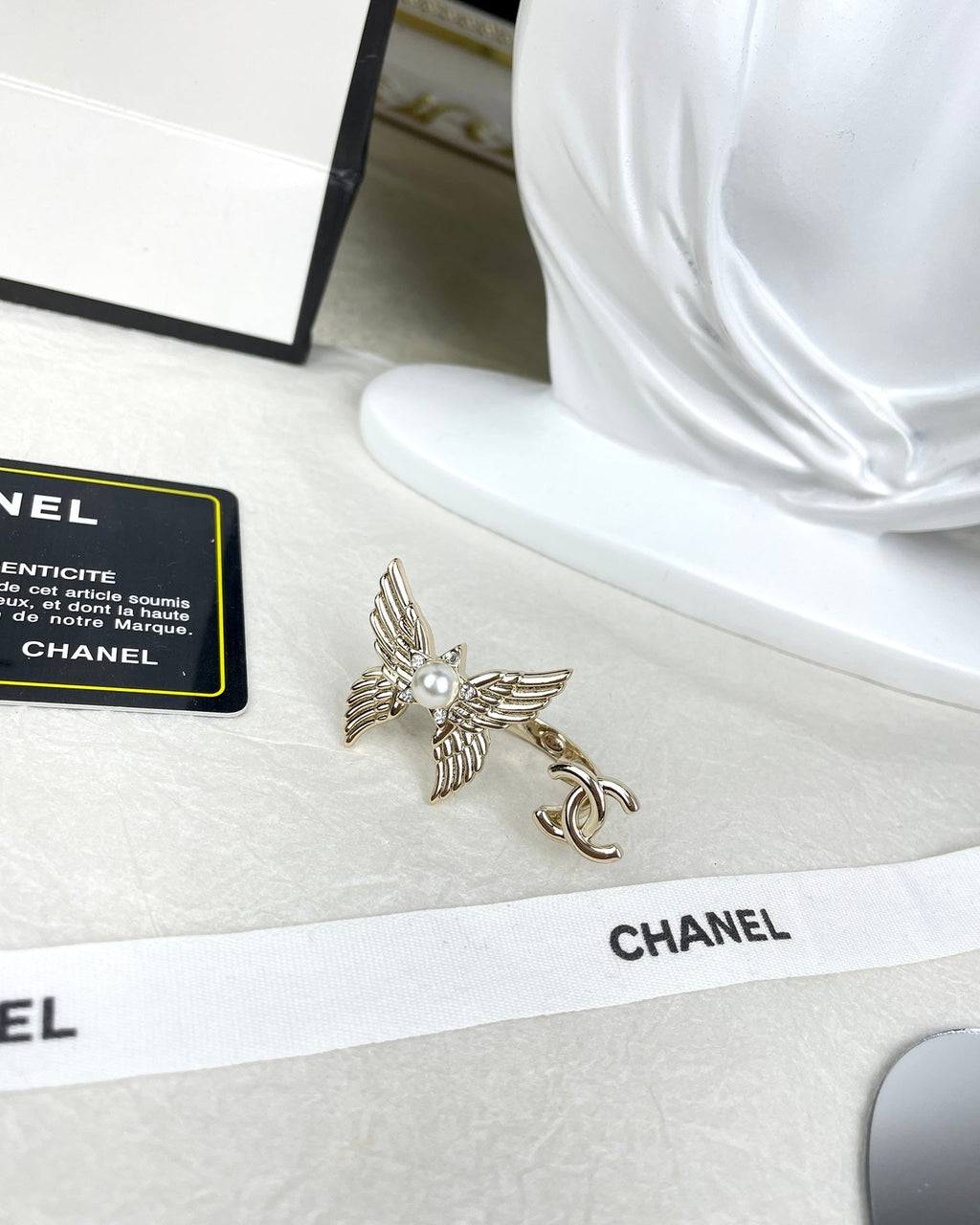 18K  Chanel Butterfly Open Ring