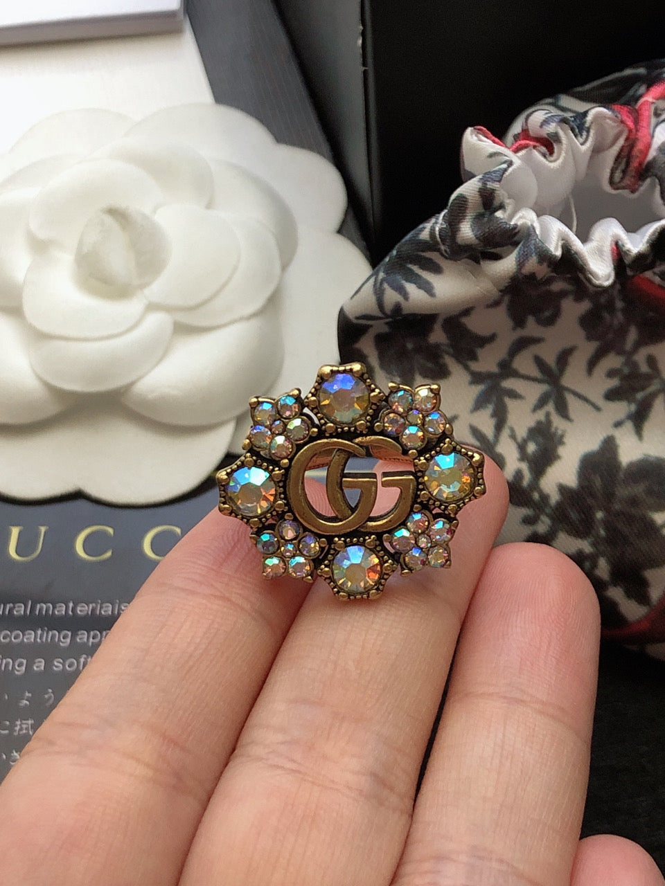 18K Double Gucci Crystal Flower Ring