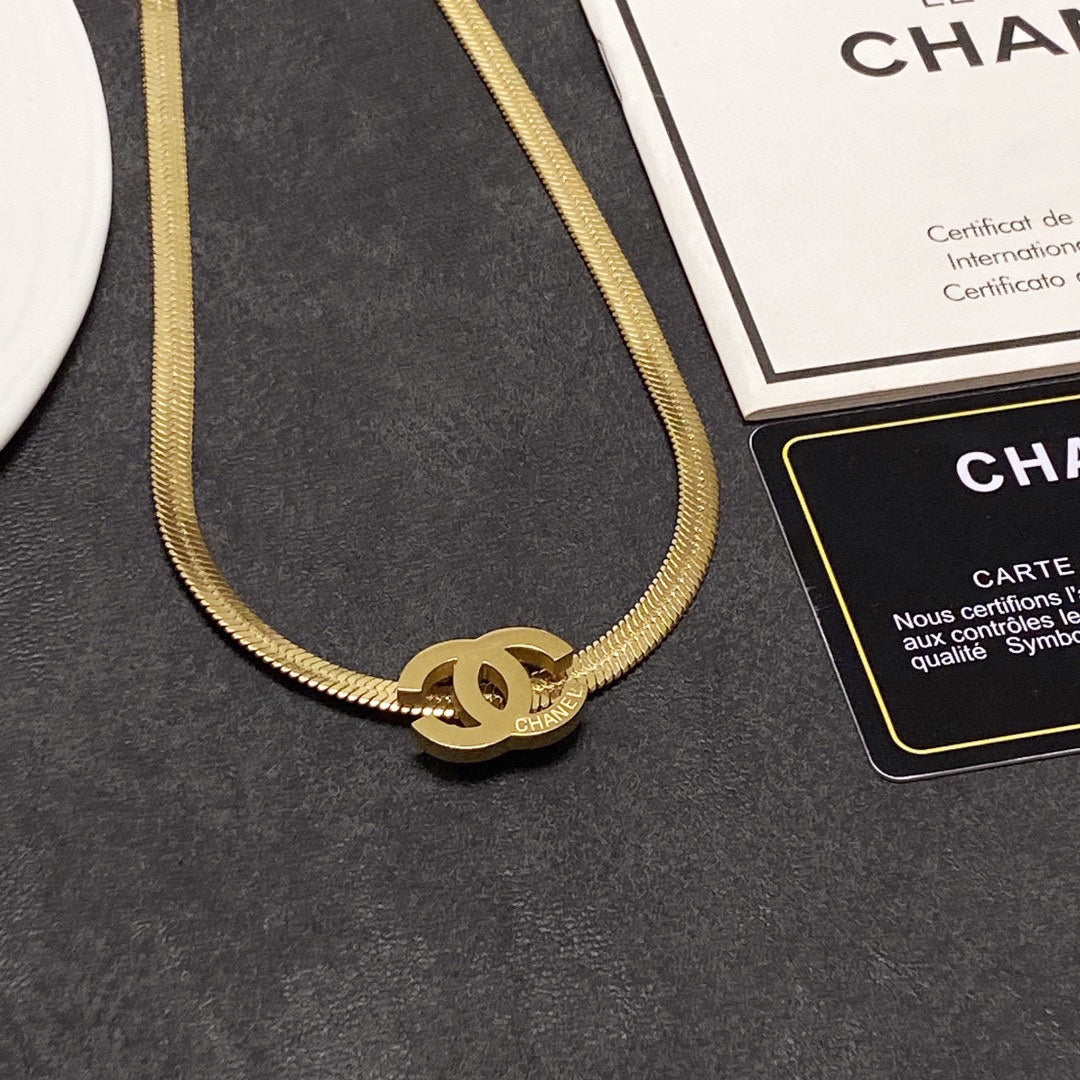 18K  Chanel Gold Chain Choker Necklace