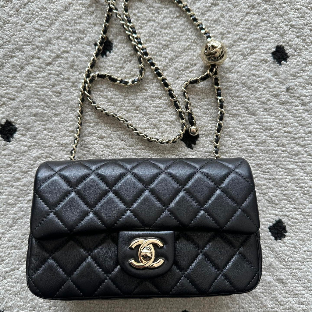 CHANEL 25S CLASSIC FLAP BAG MINI 20 IN BLACK LAMBSKIN WITH GOLD HARDWARE