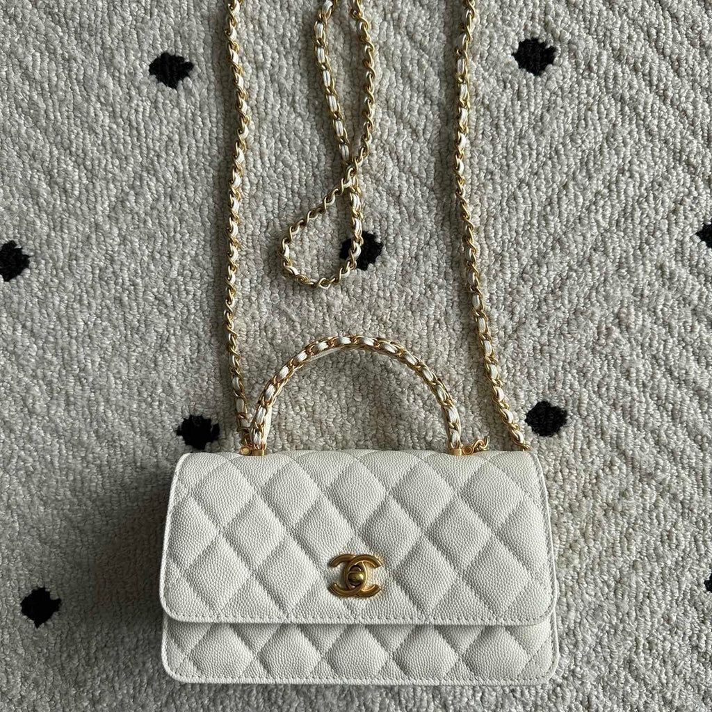 CHANEL 25S CLASSIC WALLET ON CHAIN 19 IN WHITE LAMBSKIN WITH GOLD HARDWARE