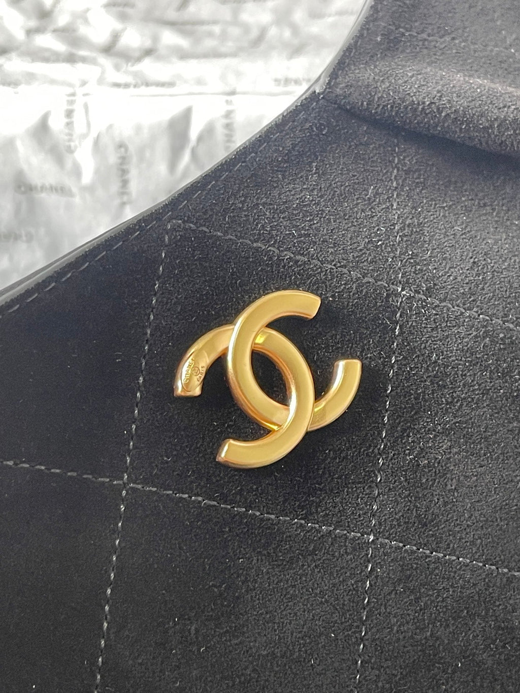 CHANEL 25S HOBO BAG 33 IN BLACK SUEDE GOLD HARDWARE