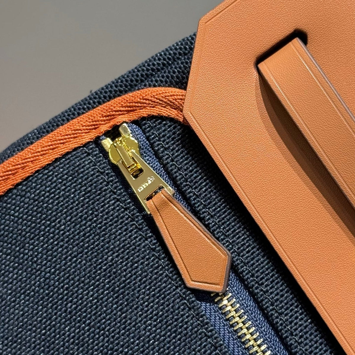 HERMES 25S MINI HERBAG 20 IN NAVY BLUE CANVAS GOLD HARDWARE