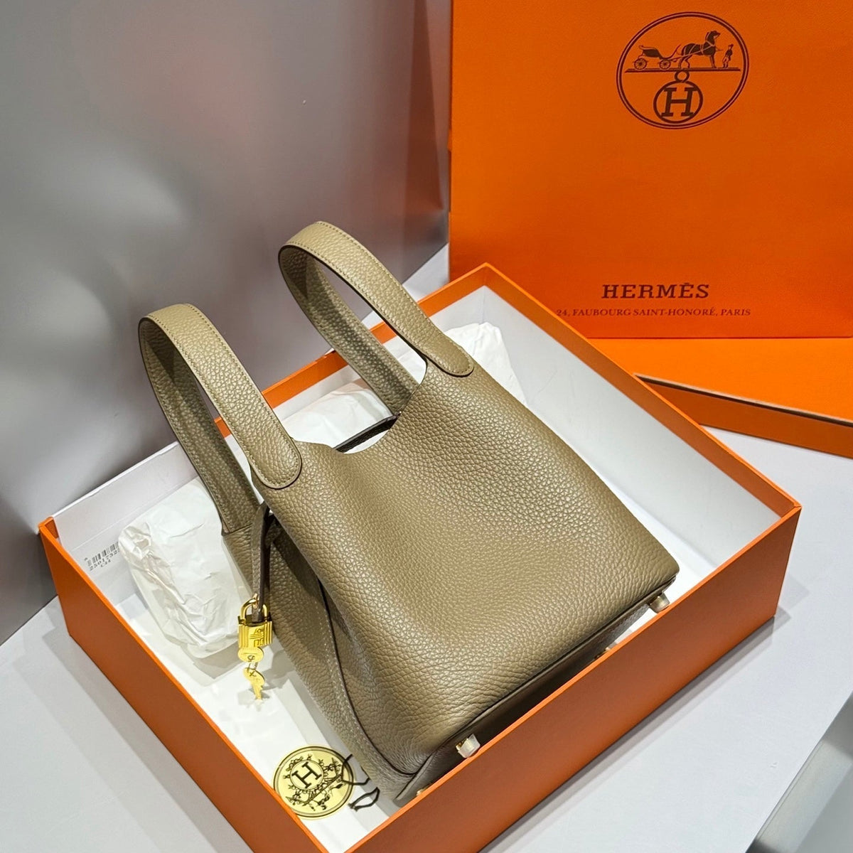 HERMES 25S PICOTIN LOCK 18 IN OLIVE GOLD CALFSKIN GOLD HARDWARE
