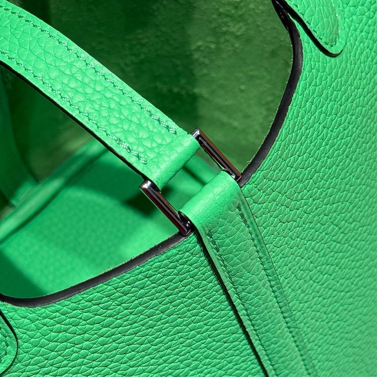 HERMES 25S PICOTIN LOCK 18 IN SPRING GREEN CALFSKIN SILVER HARDWARE