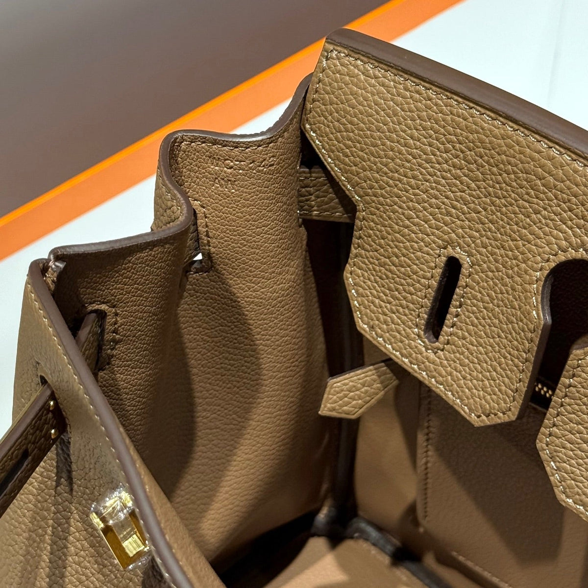 HERMES 25S  BIRKIN 30 IN DARK BROWN CALFSKIN GOLD HARDWARE