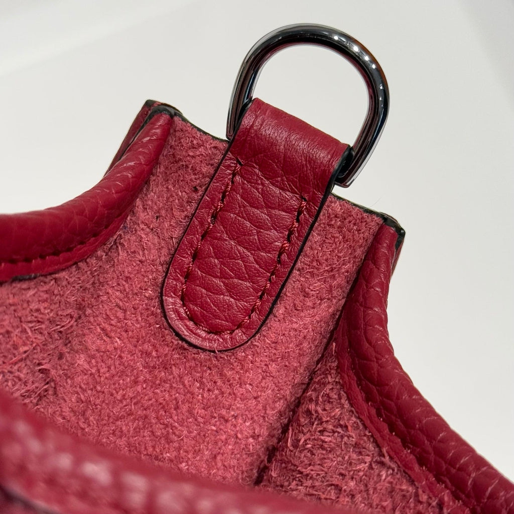 HERMES 25S MINI EVELYNE 18 IN BURGUNDY PATTERNED STRAP CALFSKIN SILVER HARDWARE