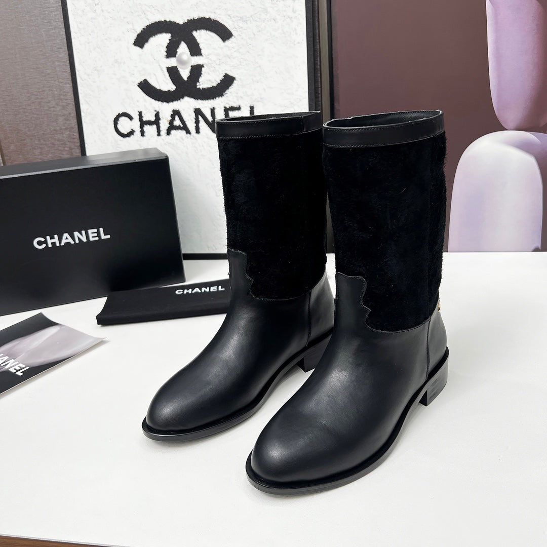CHANEL 25S MID-CALF BOOTS 35MM IN BLACK CALFSKIN AND SUEDE GOLD HARDWARE