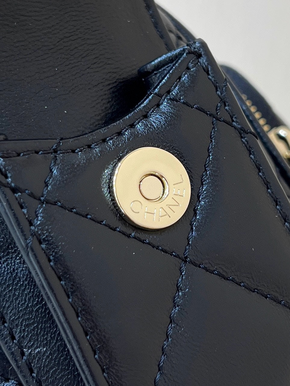 CHANEL CAMERA BAG 23 IN CONGO BLACK SHINY CALFSKIN