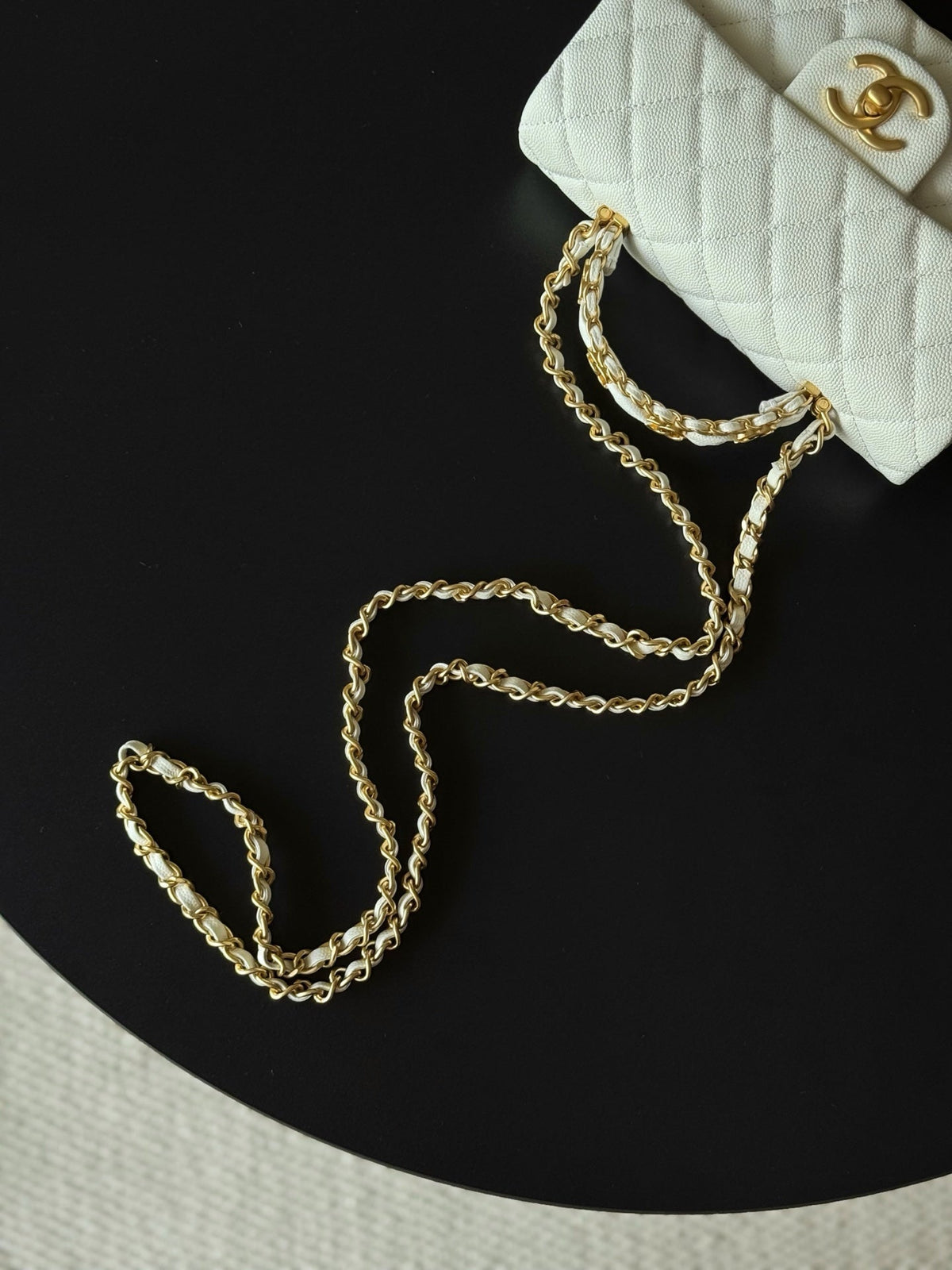 CHANEL 25S FLAP BAG 20 CM IN WHITE CAVIAR LEATHER WITH GOLD HARDWARE