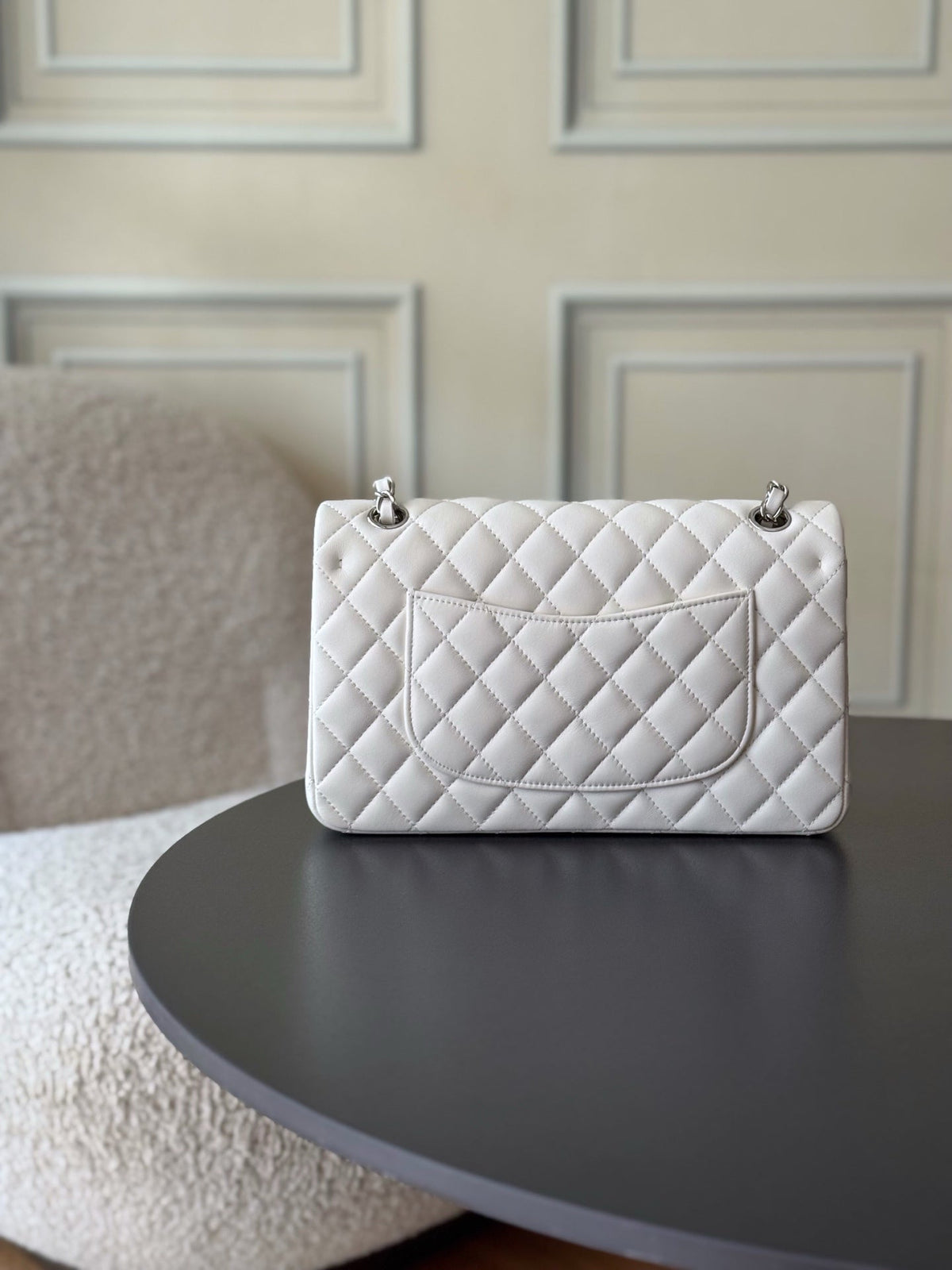 CHANEL 25S CLASSIC FLAP BAG 25 CM IN WHITE LAMBSKIN WITH SILVER HARDWARE